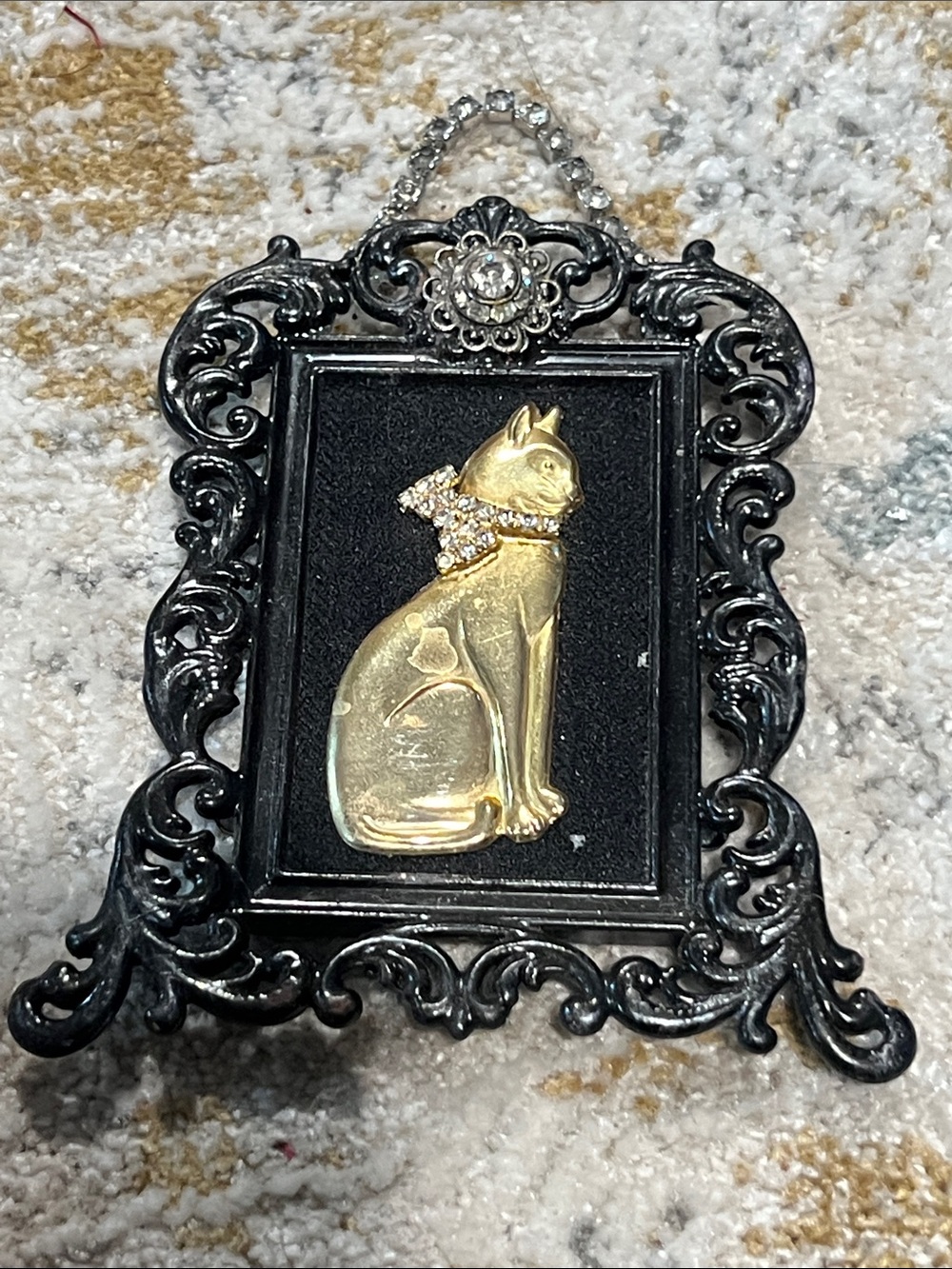 Chic Decorative Gold Cat Wall Plaque with Black Ornate Frame miniature art z99